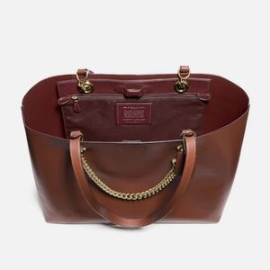 Coach signature chain, NWOT